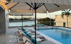 Belmoral Corporate Suites (Adults Only)